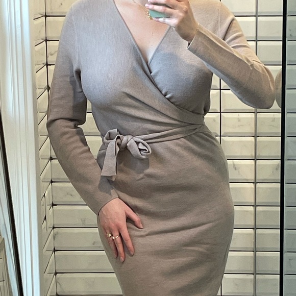 Babaton Fremont Merino Wrap Dress - Picture 3 of 3